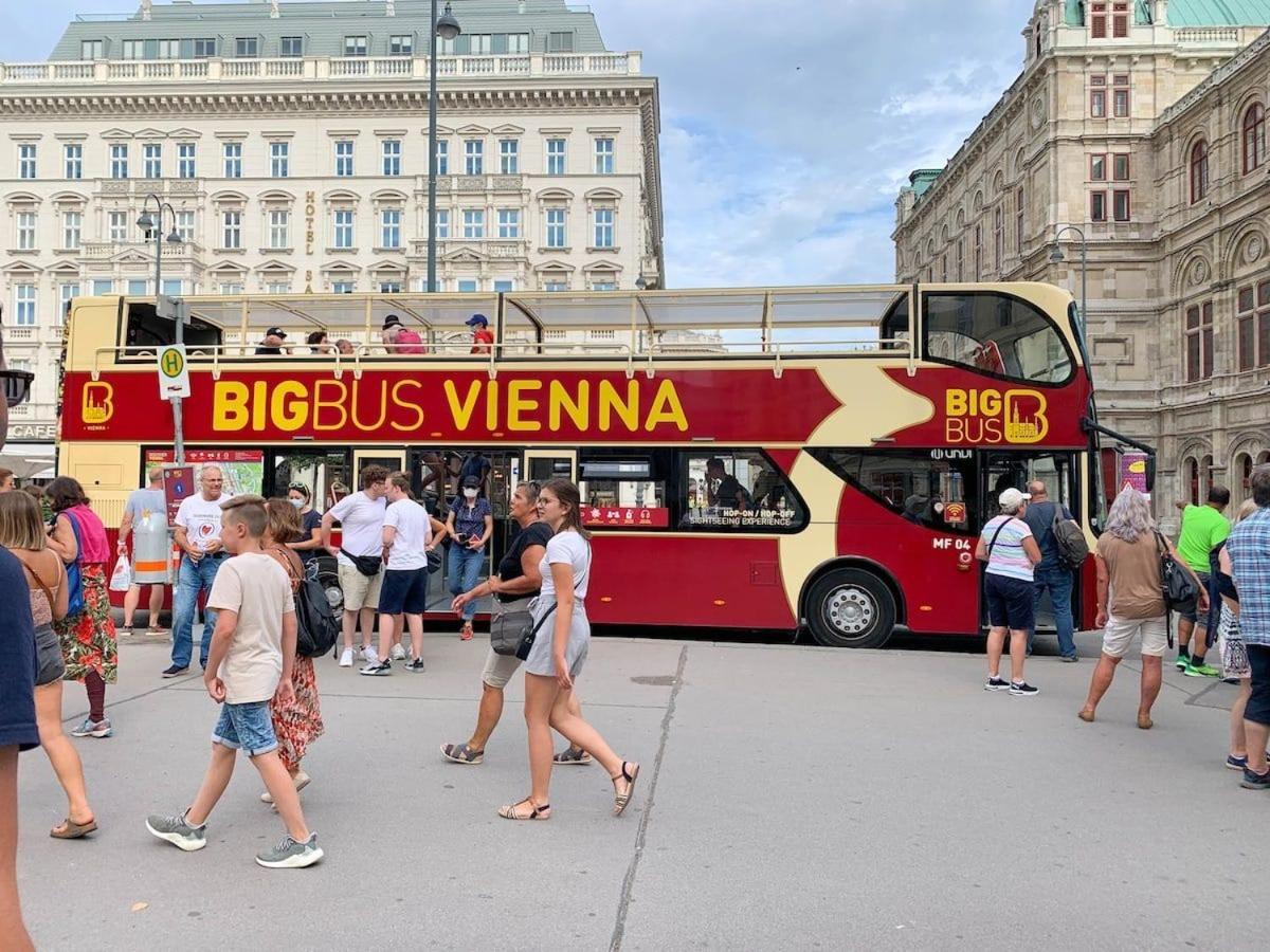 Family Deluxe A Stone Throw From The City Centre And Danube ウィーン エクステリア 写真