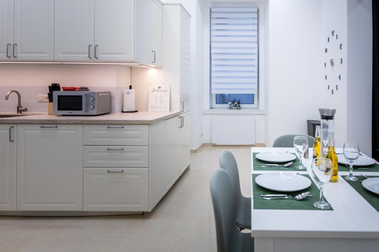 Family Deluxe A Stone Throw From The City Centre And Danube ウィーン エクステリア 写真